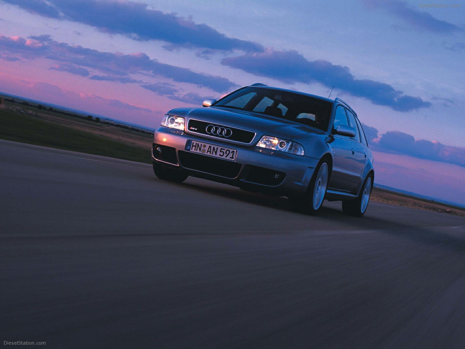 Audi RS4 (2000)